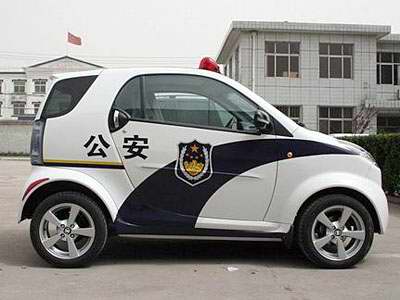 shuanghuan-noble-police-2.jpg