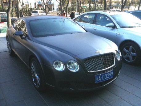 Bentley on Spotted In China  Matte Black Bentley Continental Gt   Carnewschina