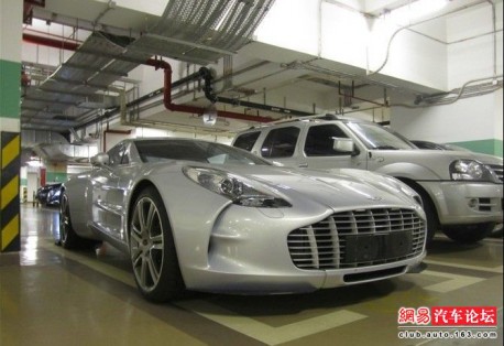 Incredably Love it!! Aston Martin One 77 in an underground parking in China.