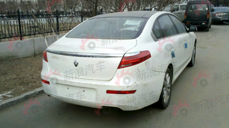  Spyshots on Spy Shots  Renault Safrane Pops Up In China   Carnewschina Com   China