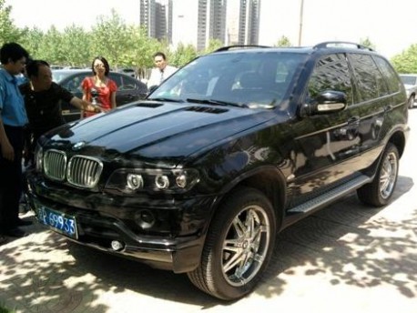 Shuanghuan Sceo Really Thinks It Is A Bmw X5 In China Carnewschina Shuanghuan Sceo Bmw X5