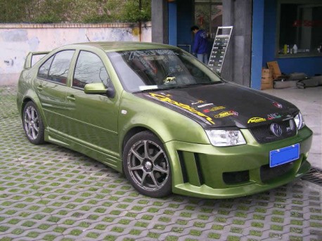 Here we have a nicely modified Volkswagen Bora in China