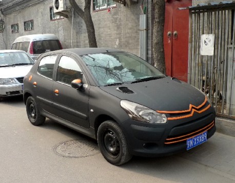 [SUJET OFFICIEL][CHINE] Citroën C2 - Page 2 A-peugeot-207-matte-black-china-1-458x357