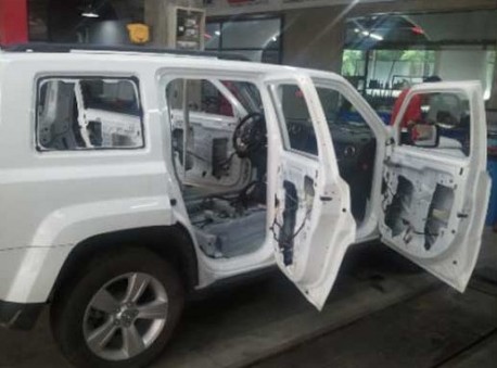 Turning A Jeep Patriot Into Chinese Style Parade Car