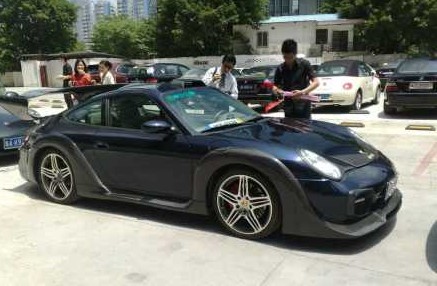 Porsche on Porsche 911 With An Ugly Body Kit From China   Carnewschina Com