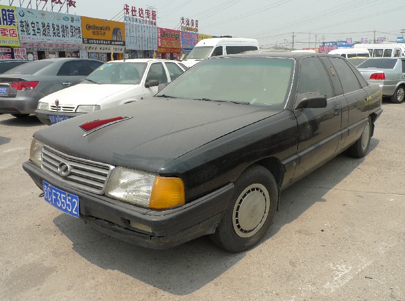 hongqi-ca7220-el1-2-1.jpg