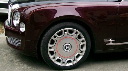 Spotted in China: Bentley Mulsanne Diamond Jubilee Edition ... Spotted in China: Bentley Mulsanne Diamond Jubilee Edition ...