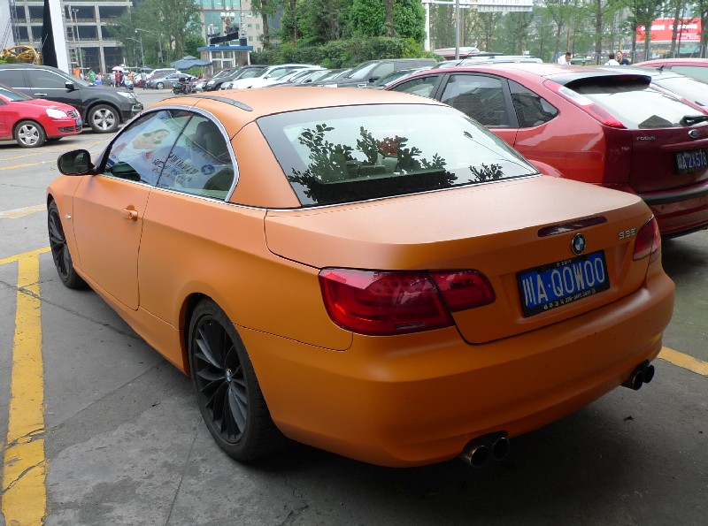 orange matte car