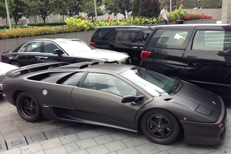 Diablo SV is matte black in China