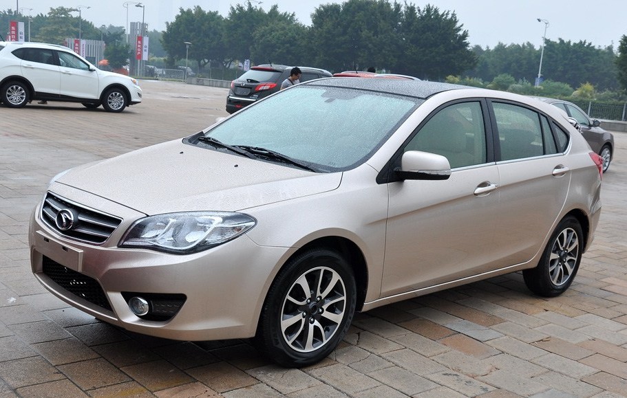 http://www.carnewschina.com/wp-content/uploads/2012/11/soueast-v6-china-gz-1.jpg?7ef5ae