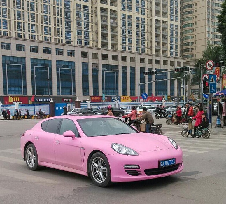 porsche-panamera-china-pink-1.jpg