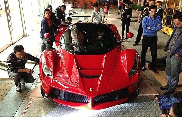 ferrari-laferrari-china-1.jpg