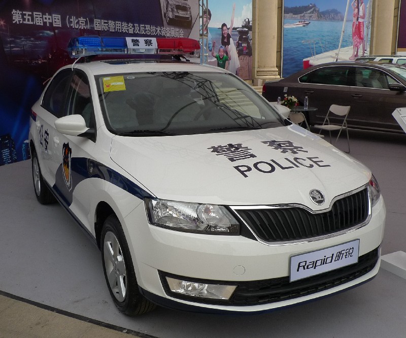skoda-rapid-police-china-1.jpg
