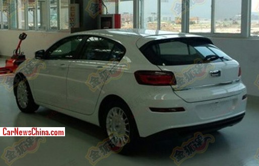 qoros-3-hatchback-china-1.jpg