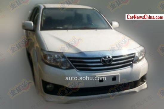 Spy Shots: Toyota Fortuner testing in China - CarNewsChina.com