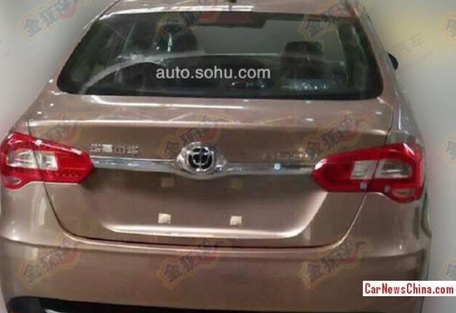 Spy Shots: facelifted Brilliance H530 is Naked in China 