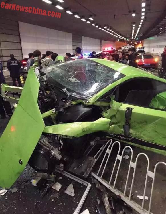Lamborghini Gallardo & Ferrari 458 Crash Hard in Beijing ...
