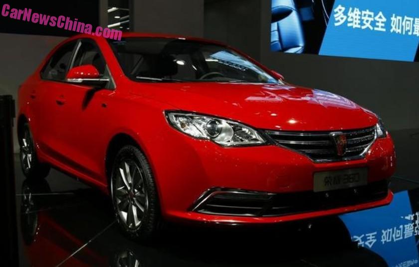 Roewe 360 hits the 2015 Chengdu Auto Show in China