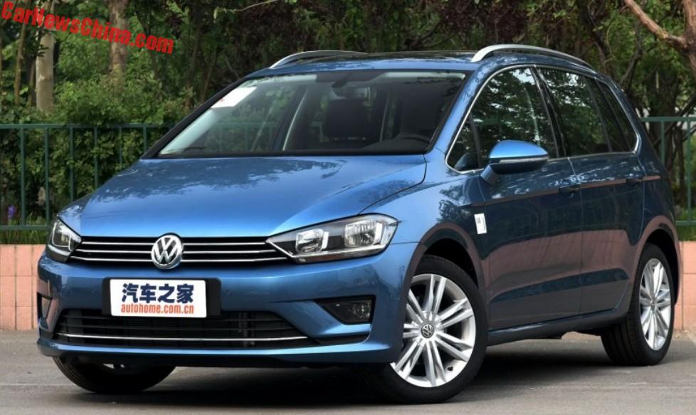 Spy Shots: Volkswagen Golf Sportsvan Cross Testing In China